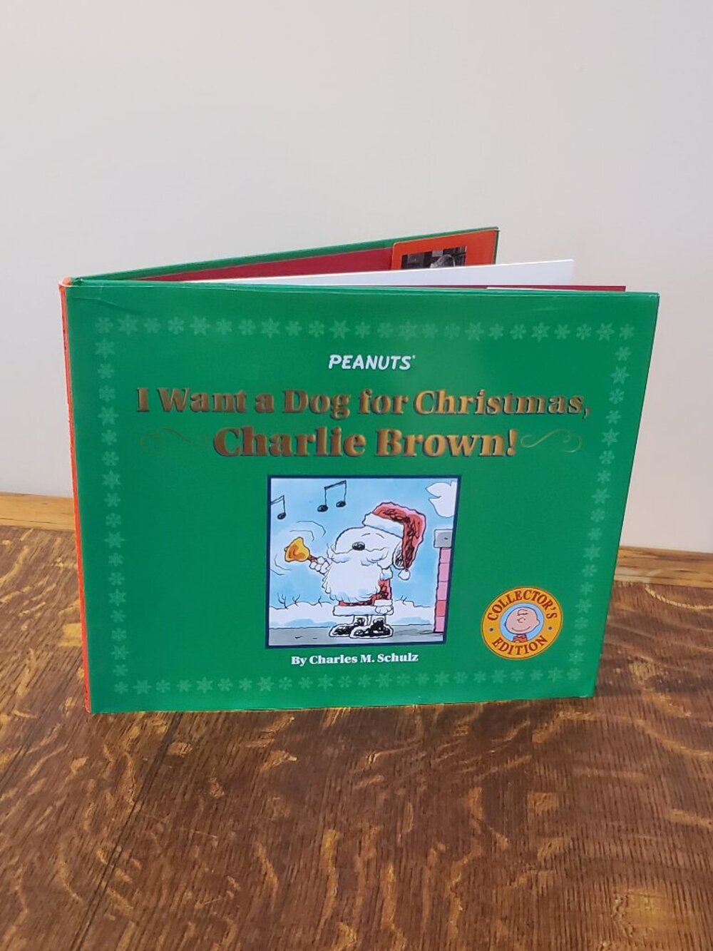 Peanuts "I Want a Dog for Christmas, Charlie Brown" Hardback book Charles Schulz